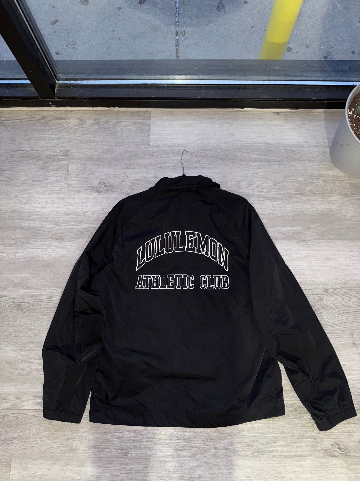 Lululemon Wind-Breaker Botton-Up Jacket Preowned