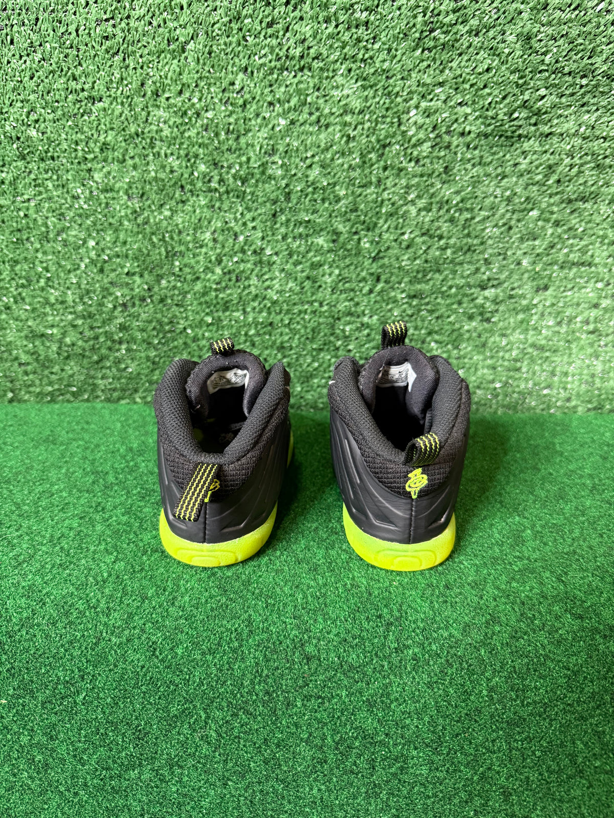 Nike little posite one ‘black bolt’ (TD)