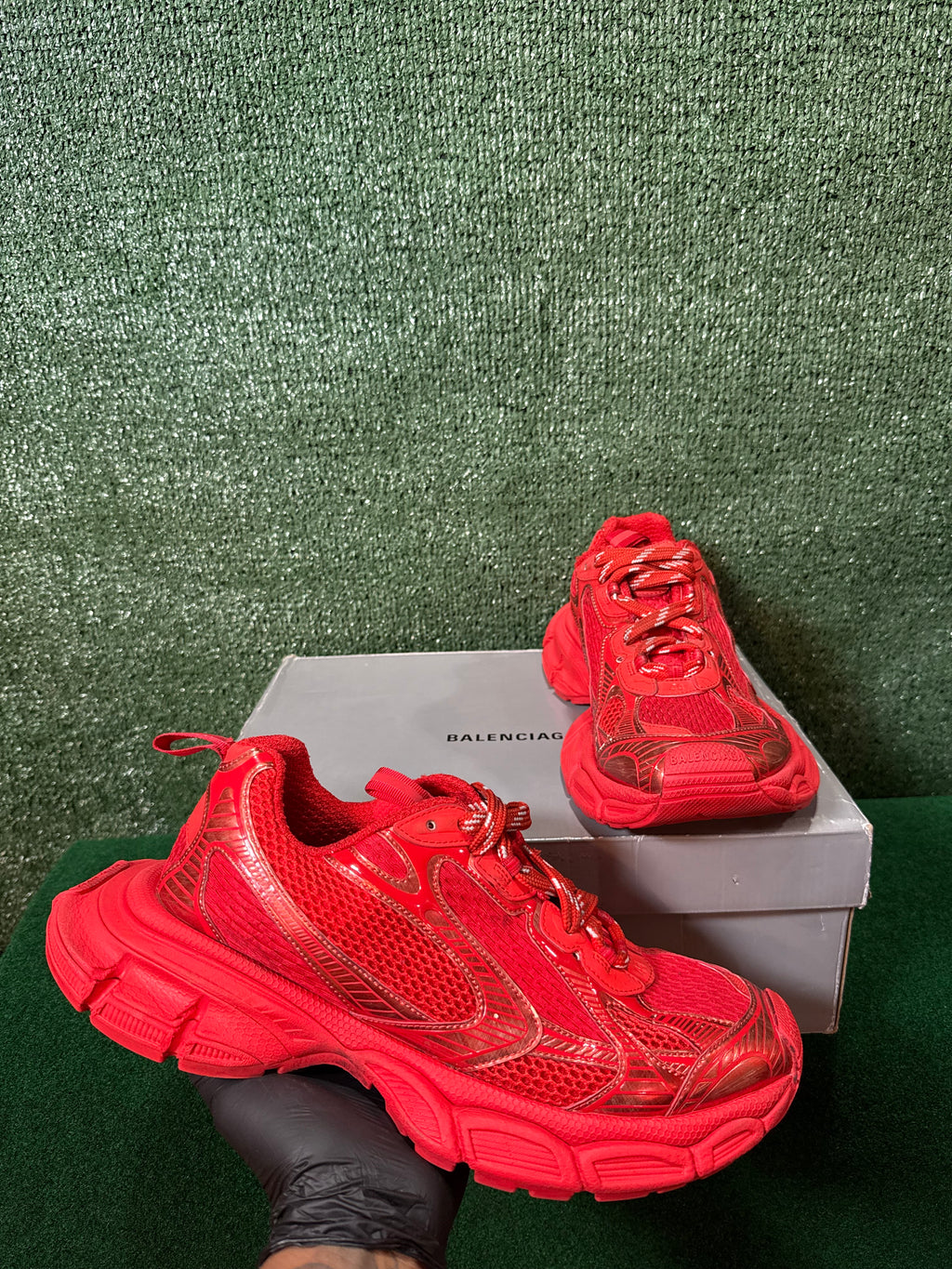 Balenciaga 3XL (Red)