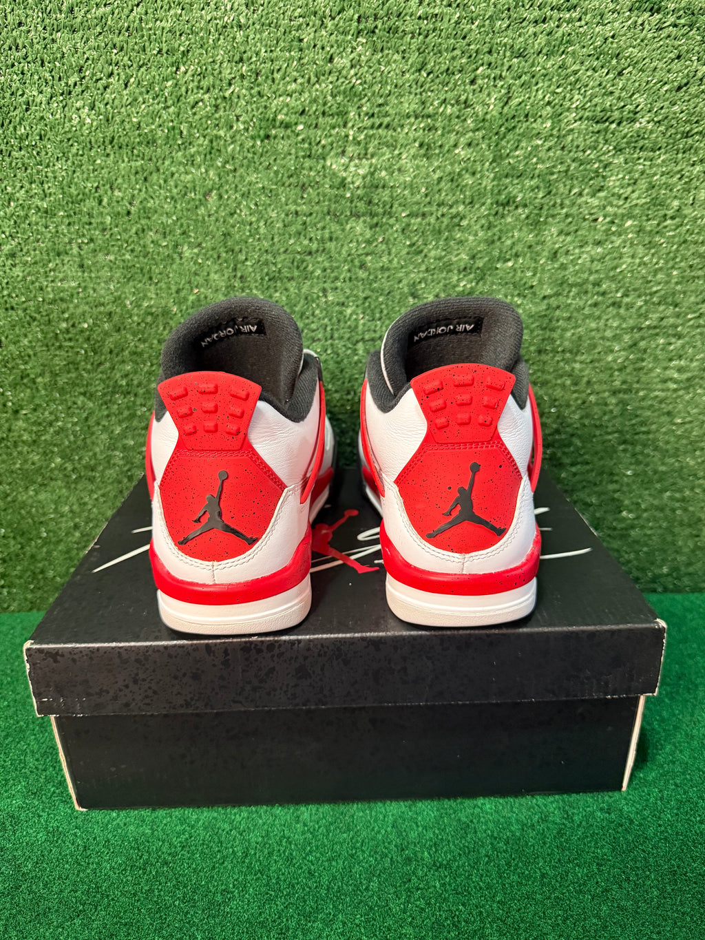 JORDAN 4 RETRO ‘RED CEMENT’