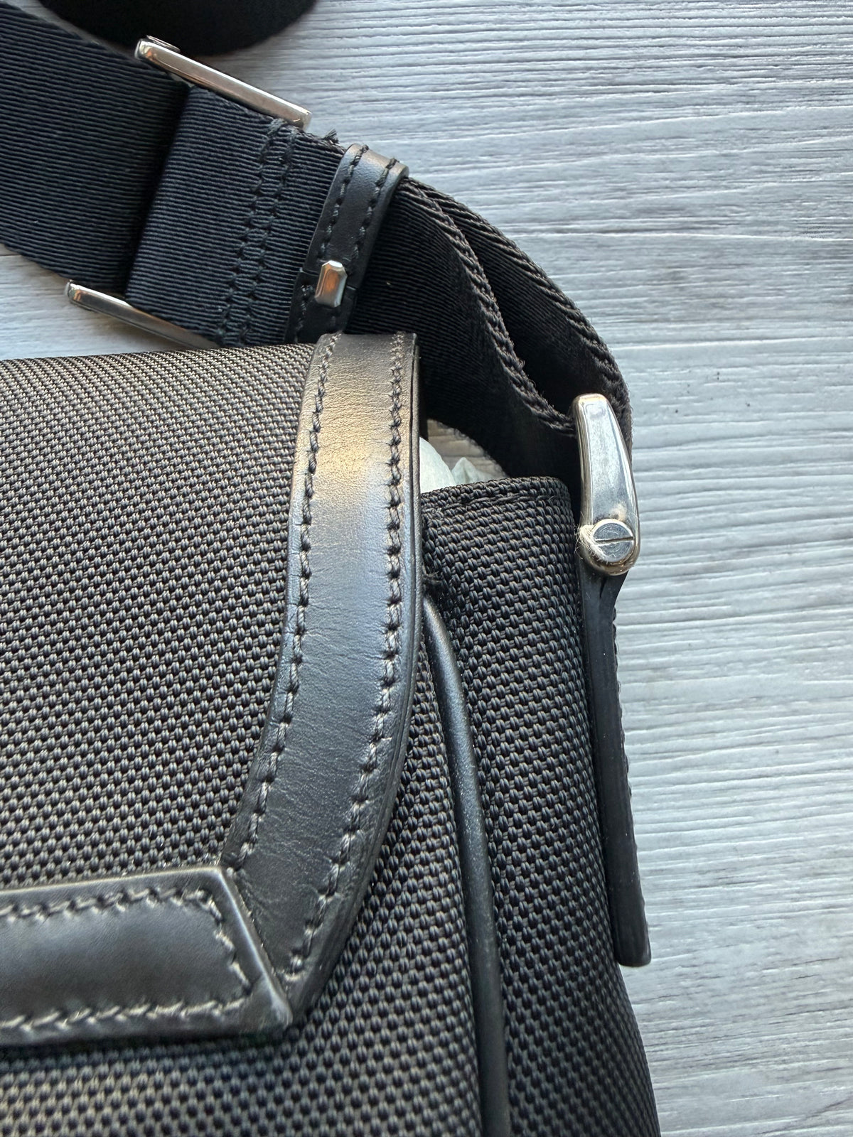 Gucci techno canvas web stripe black messenger bag