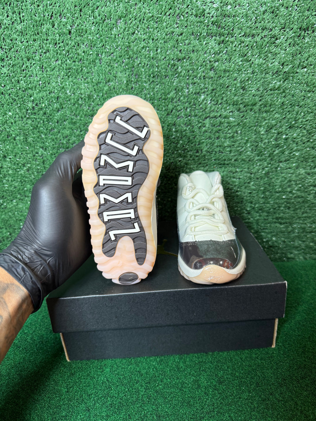 Jordan 11 retro ‘Neapolitan’ (TD)