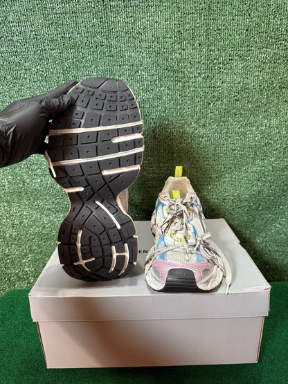 Balenciaga 3XL White Multucolor Preowned, Box In Great Condition