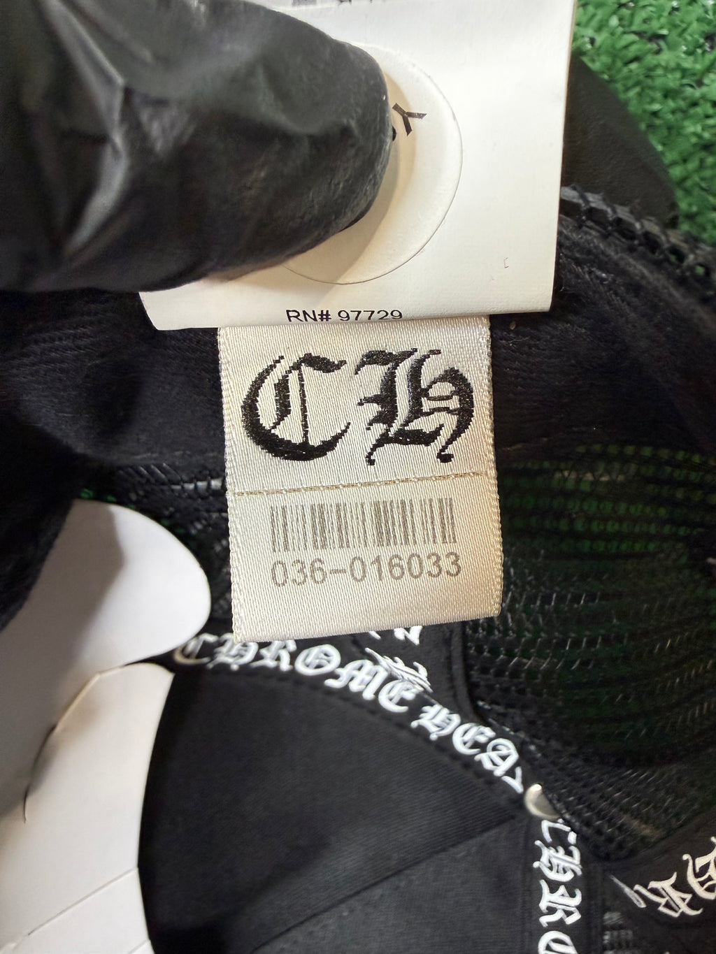 CHROME HEARTS PLUS CROSS SEAL STAMP TRUCKER HAT ‘BLACK’