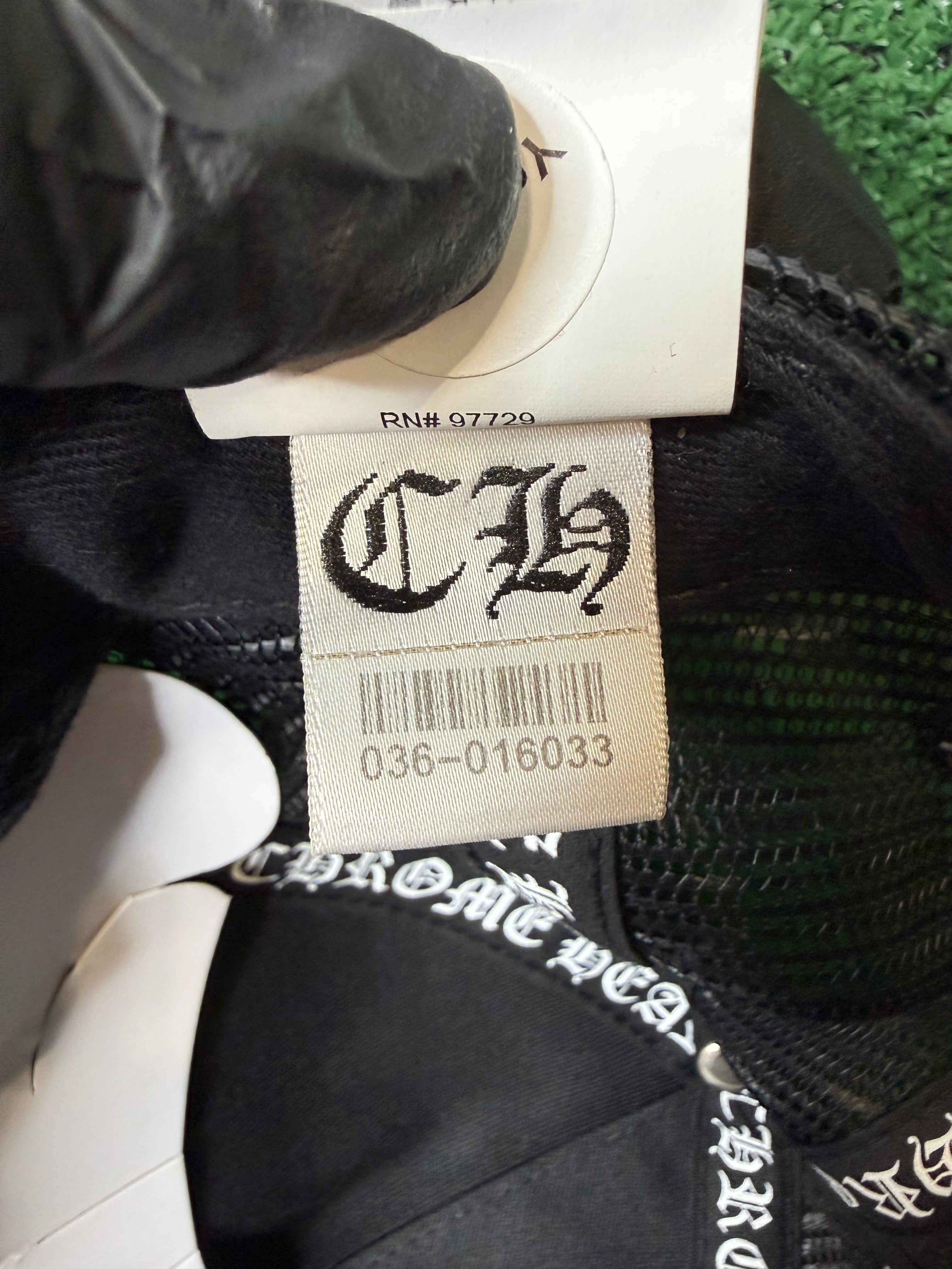 CHROME HEARTS PLUS CROSS SEAL STAMP TRUCKER HAT ‘BLACK’