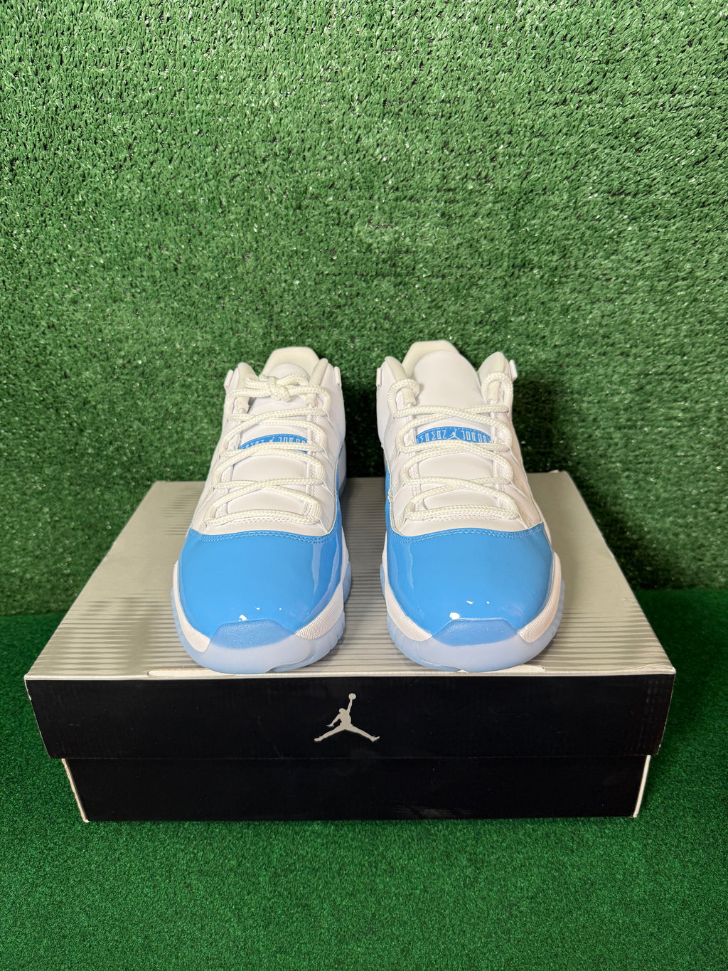JORDAN 11 RETRO LOW UNIVERSITY BLUE (2026)