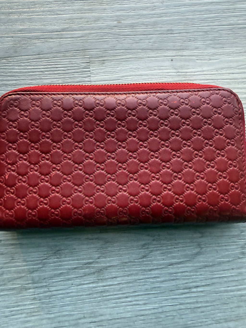 Gucci micro guccissima red gucci gg zip clutch