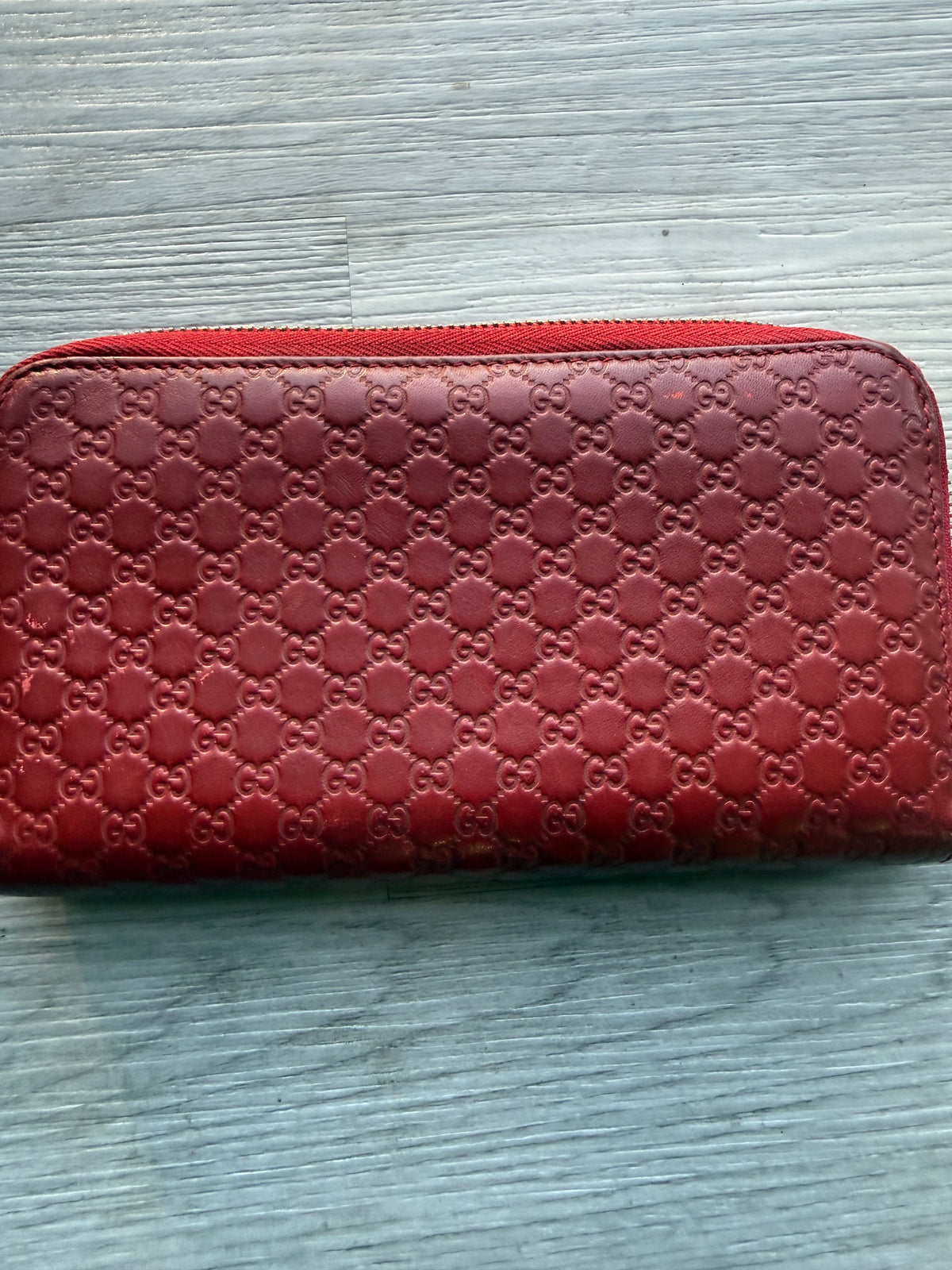 Gucci micro guccissima red gucci gg zip clutch