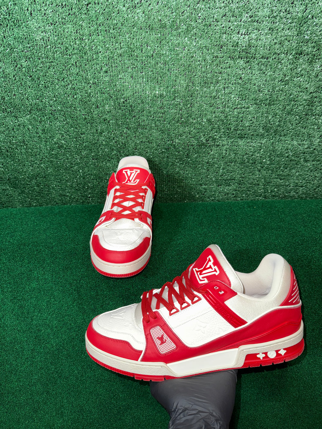 LOUIS VUITTON TRAINER RED WHITE