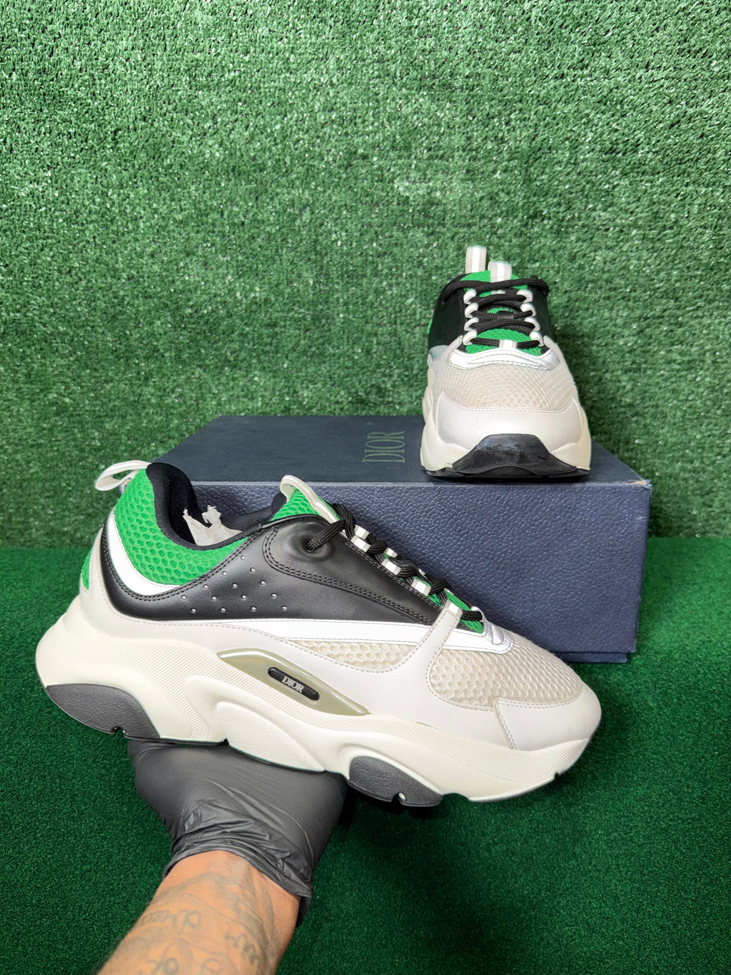 DIOR B22 ‘WHITE GREEN’