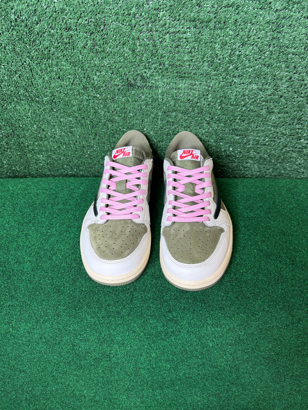 JORDAN 1 RETRO LOW OG SP ‘TRAVIS SCOTT MEDIUM OLIVE’
