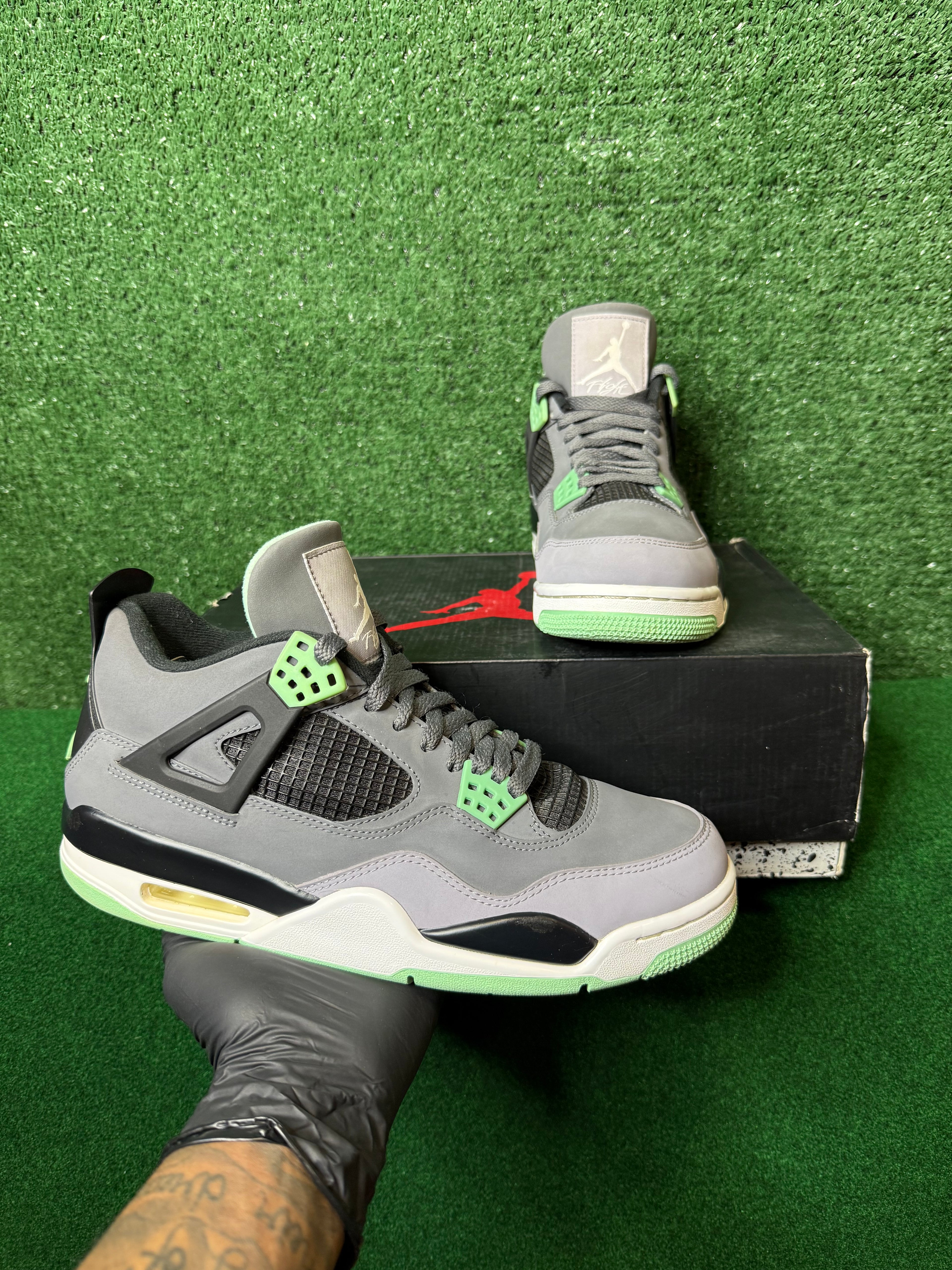 JORDAN 4 RETRO ‘GREEN GLOW’