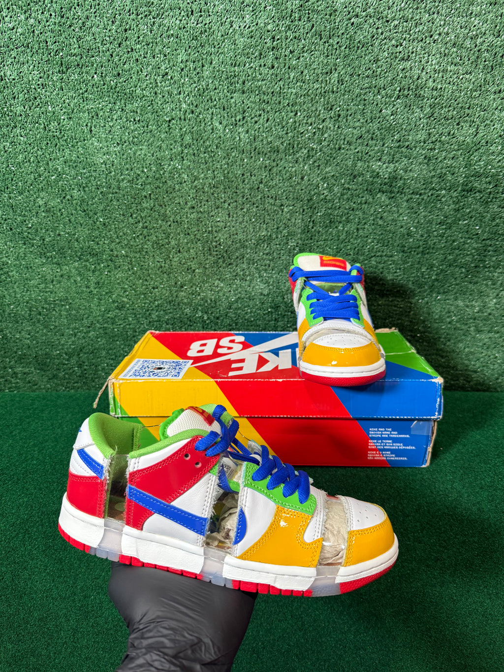 NIKE SB DUNK LOW SANDY BODECKER