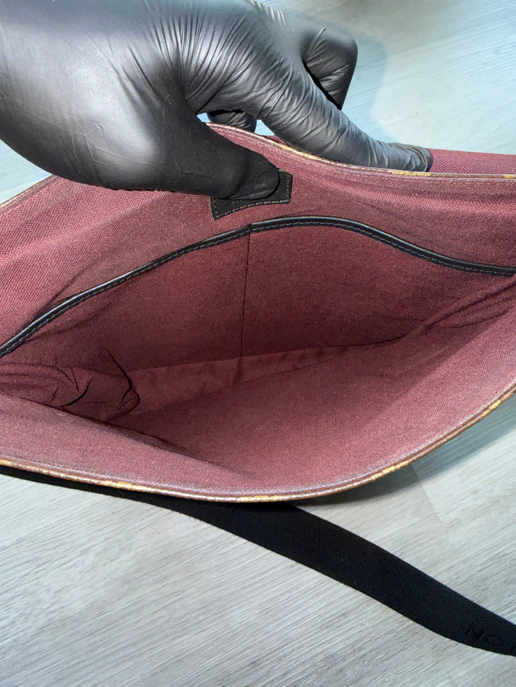 Louis Vuitton monogram macassar bass mm crossbody bag ‘2010’