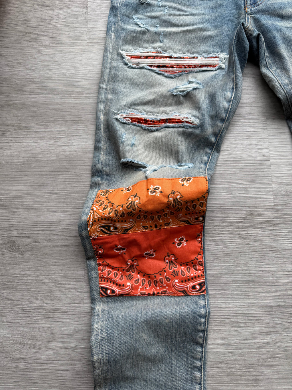 Amiri vintage bandana artpatch jeans