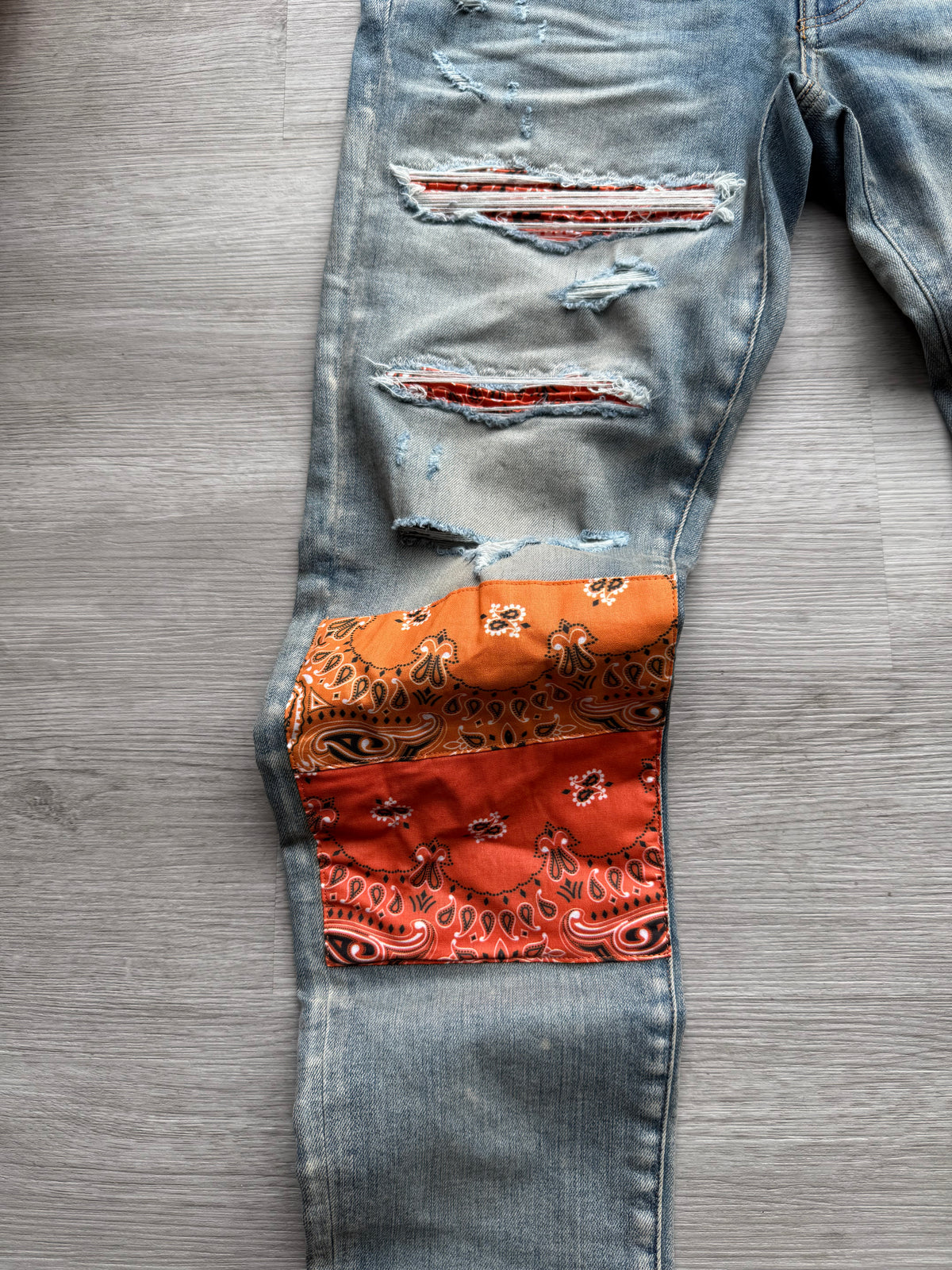 Amiri vintage bandana artpatch jeans