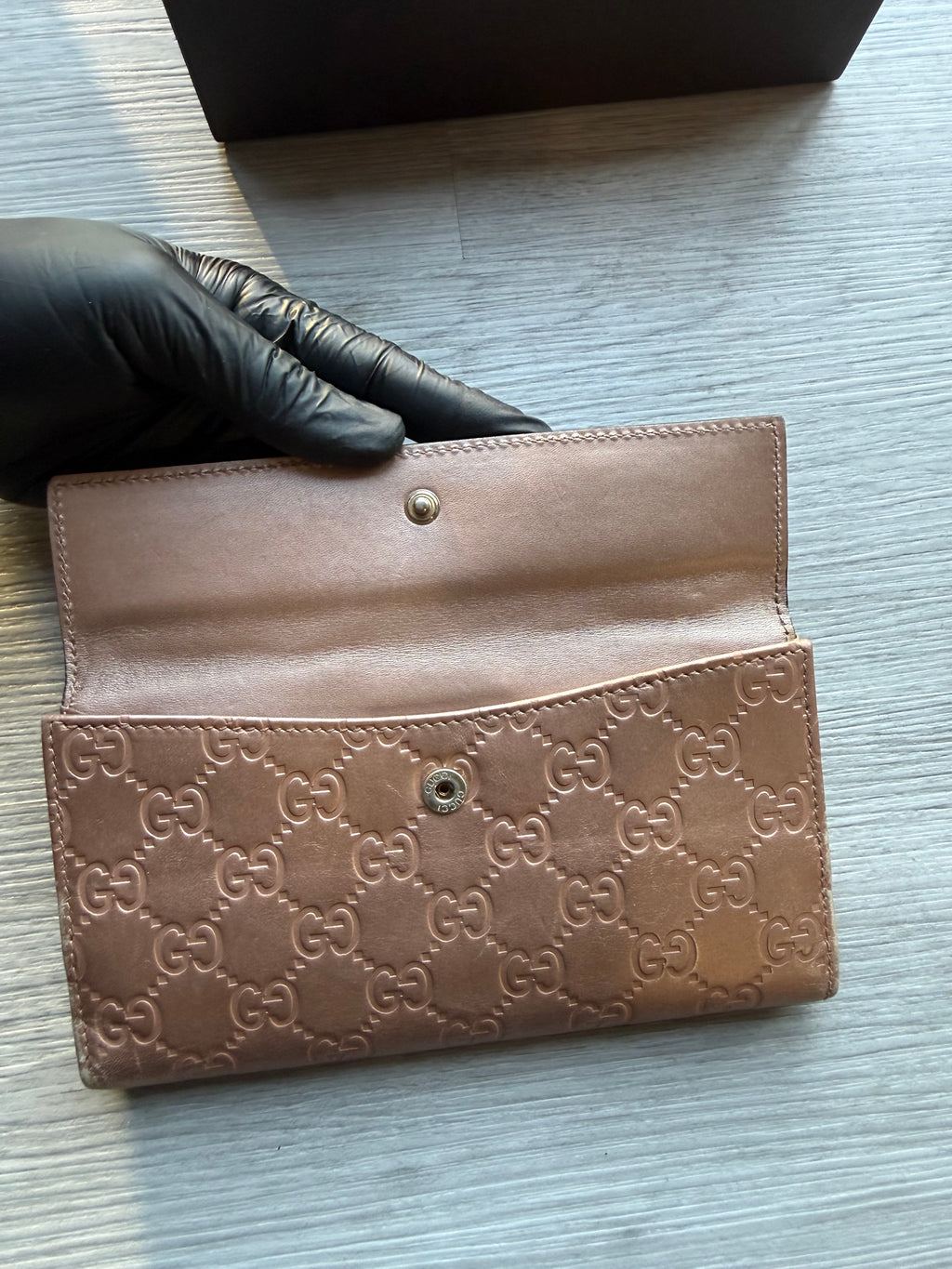 Gucci guccissima leather heart continental wallet