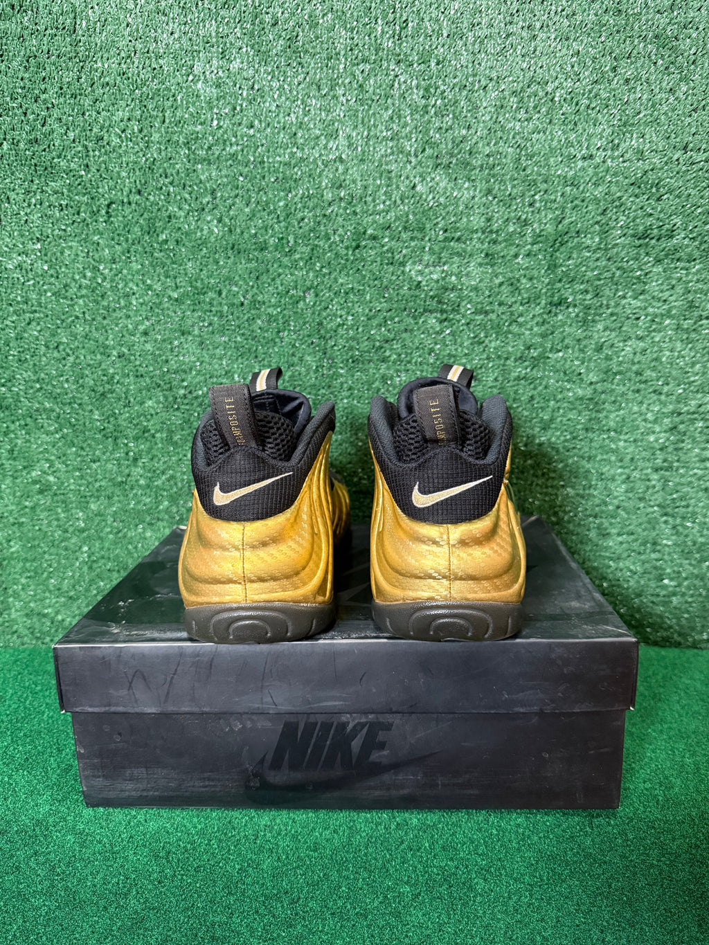 Nike Air Foamposite Pro Metallic Gold