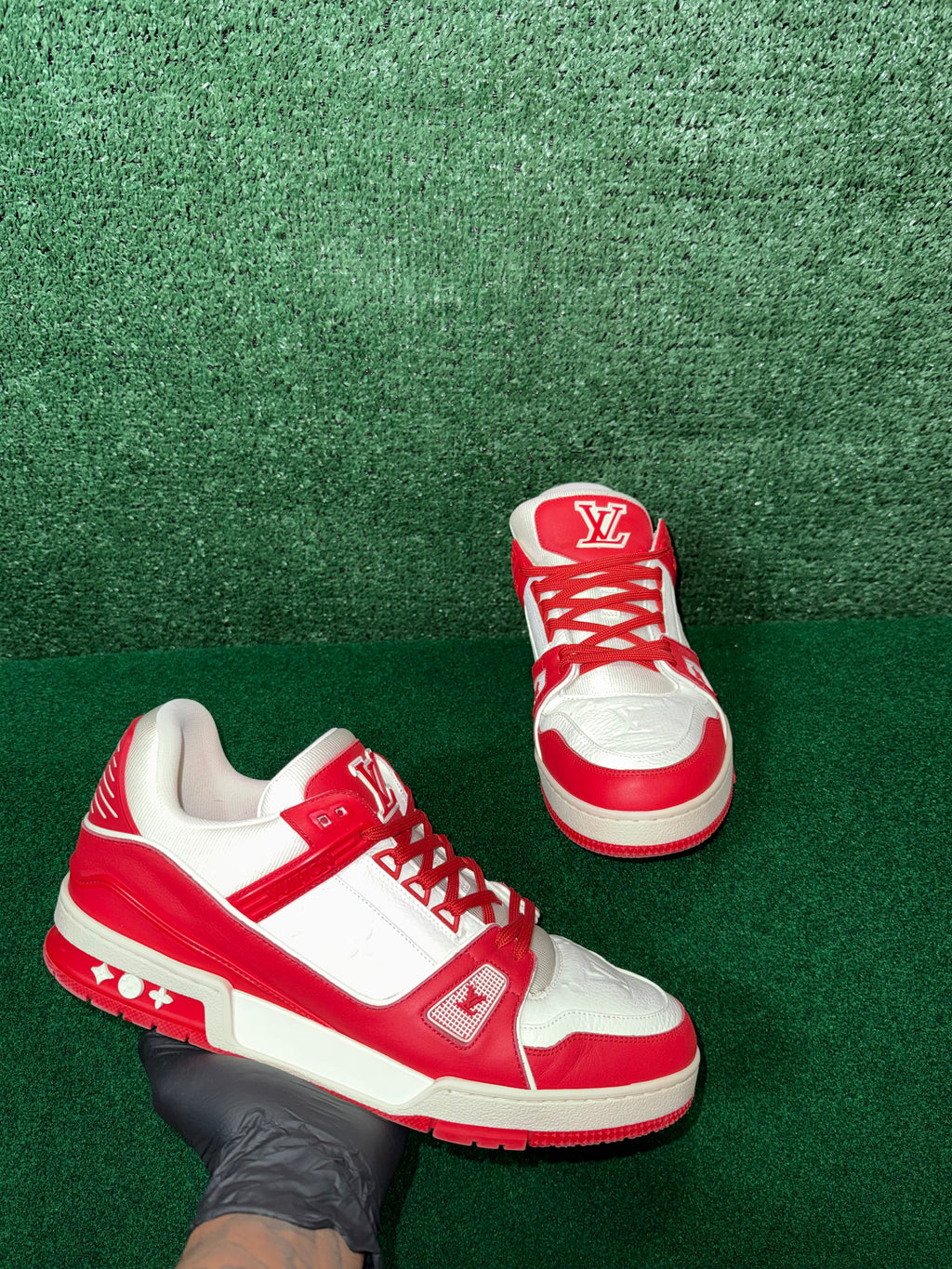 LOUIS VUITTON TRAINER RED WHITE