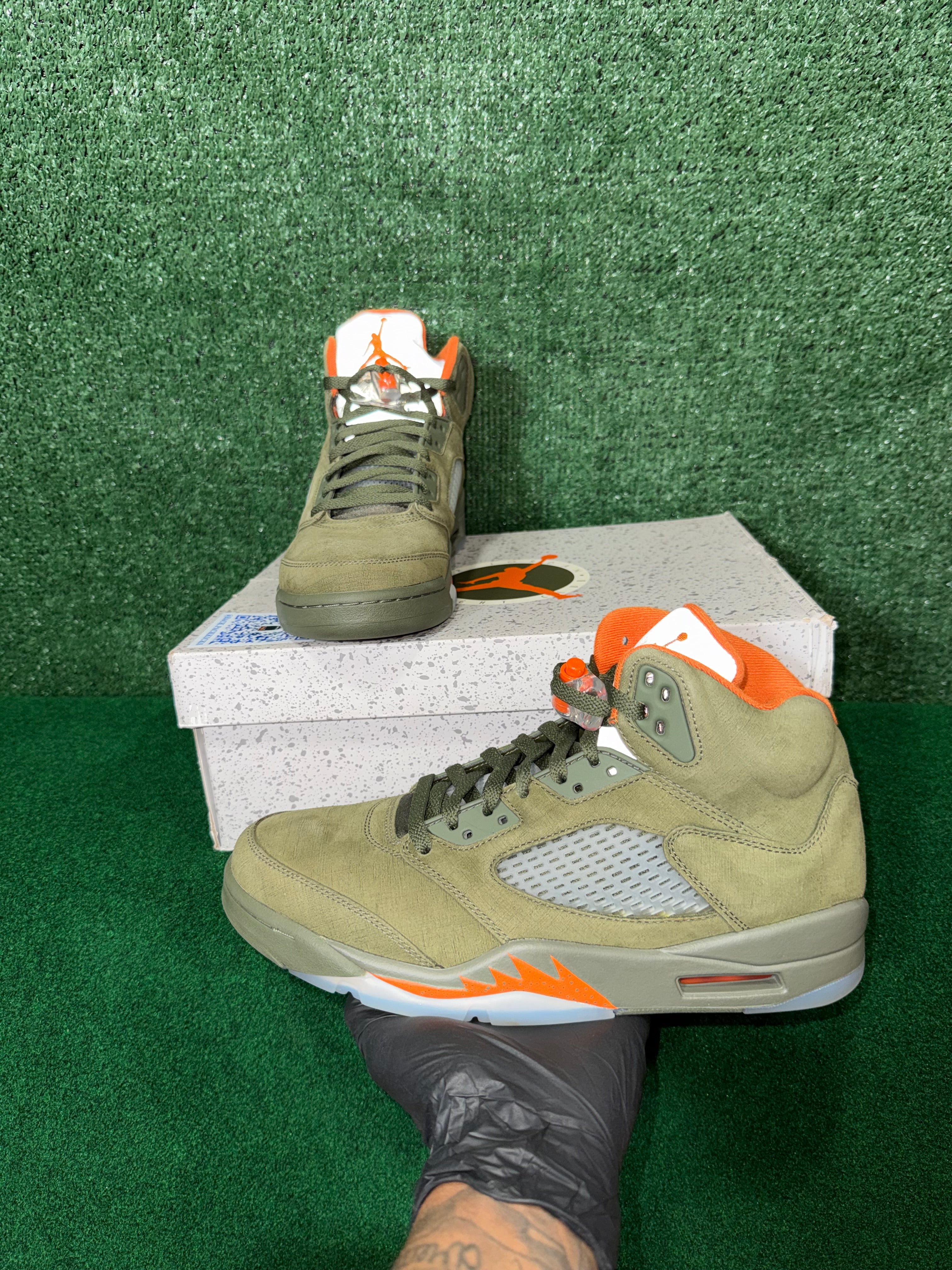 JORDAN 5 RETRO OLIVE (2024)