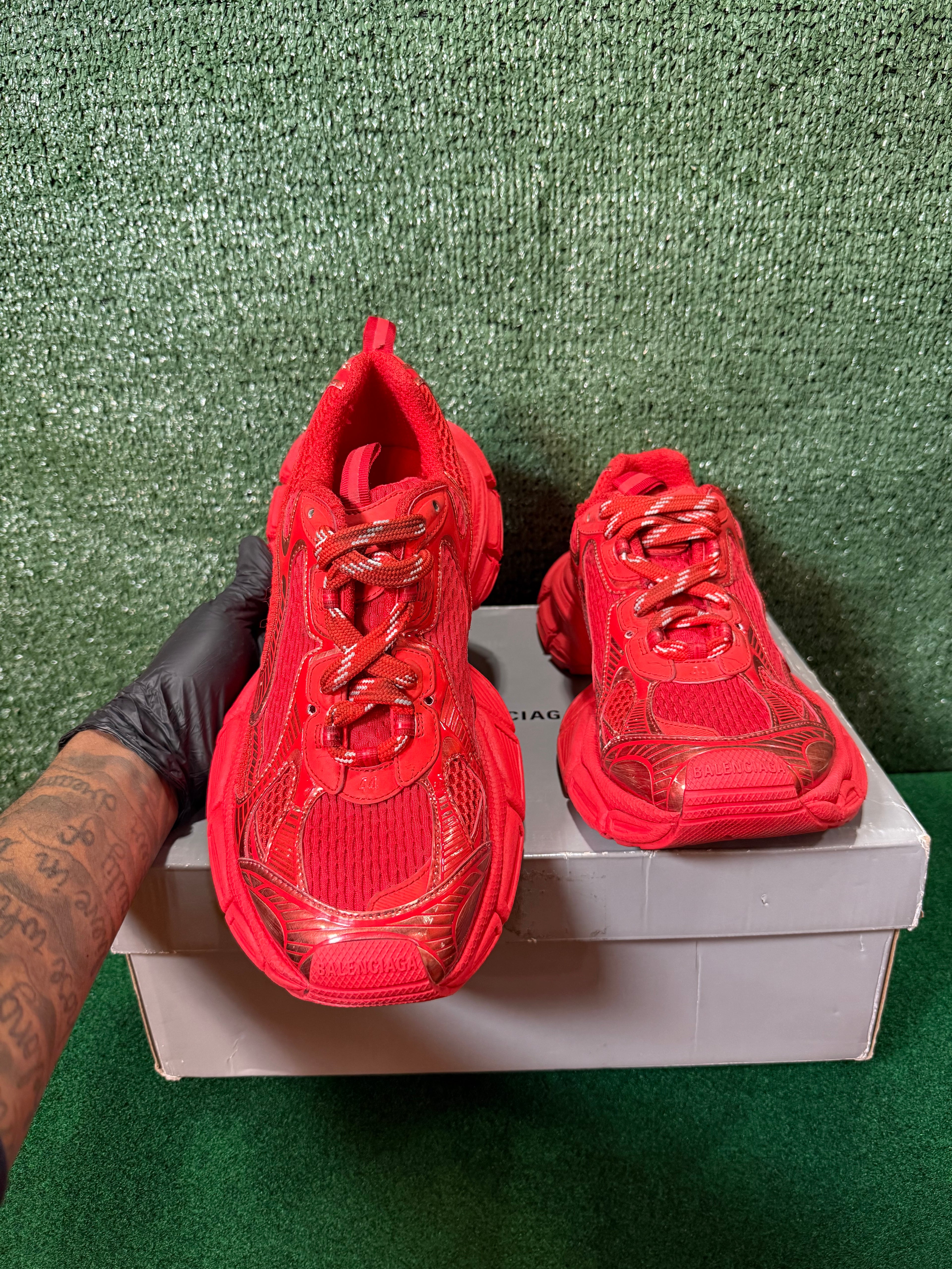 Balenciaga 3XL (Red)