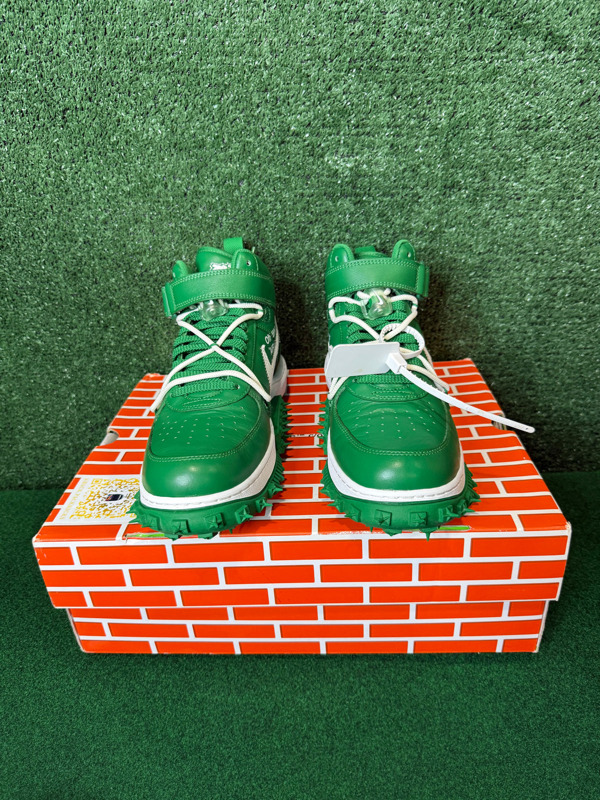 Off-white x Nike Air Force 1 mid sp leather ‘pine green’