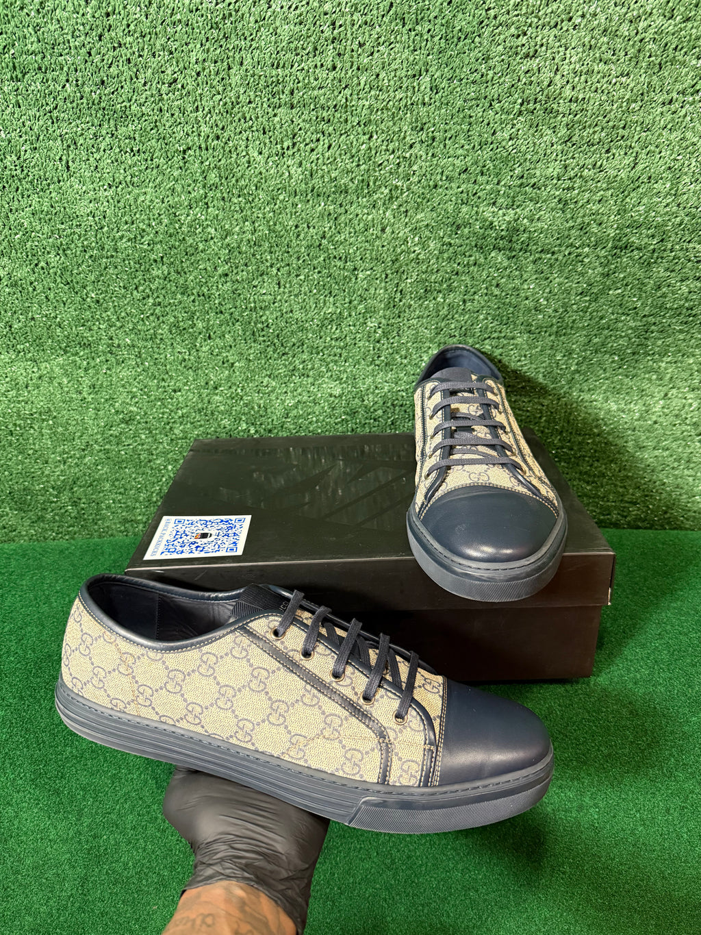 GUCCI GG SUPREME LOW ‘BEIGE EBONY’
