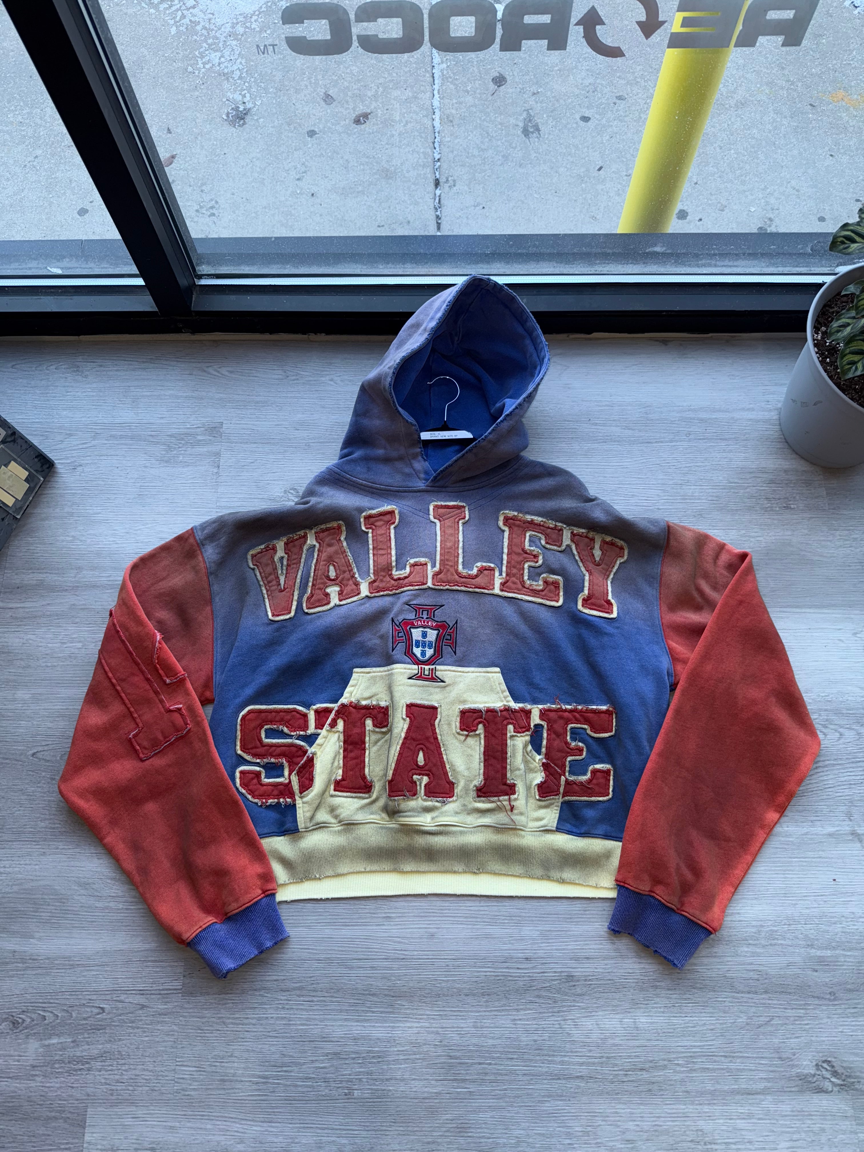 Valley Pullover Hoodie