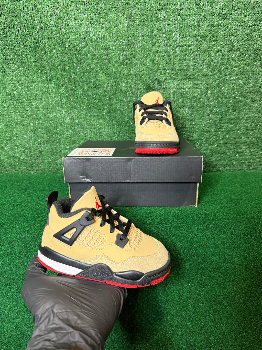 Air Jordan 4 retro “pizza”