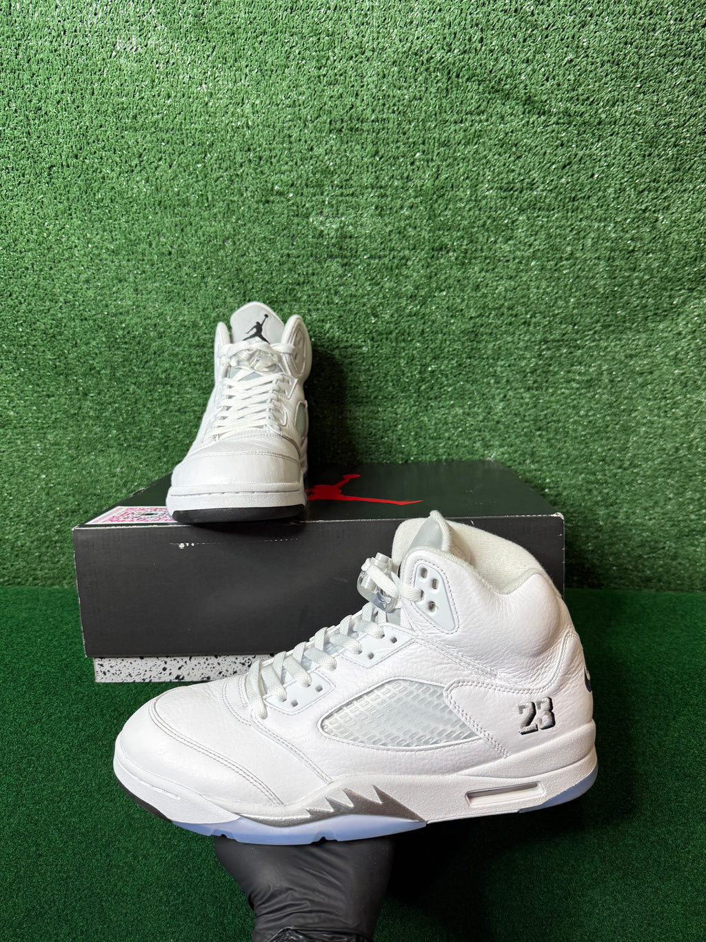 JORDAN 5 RETRO ‘WHITE METALLIC (2026)