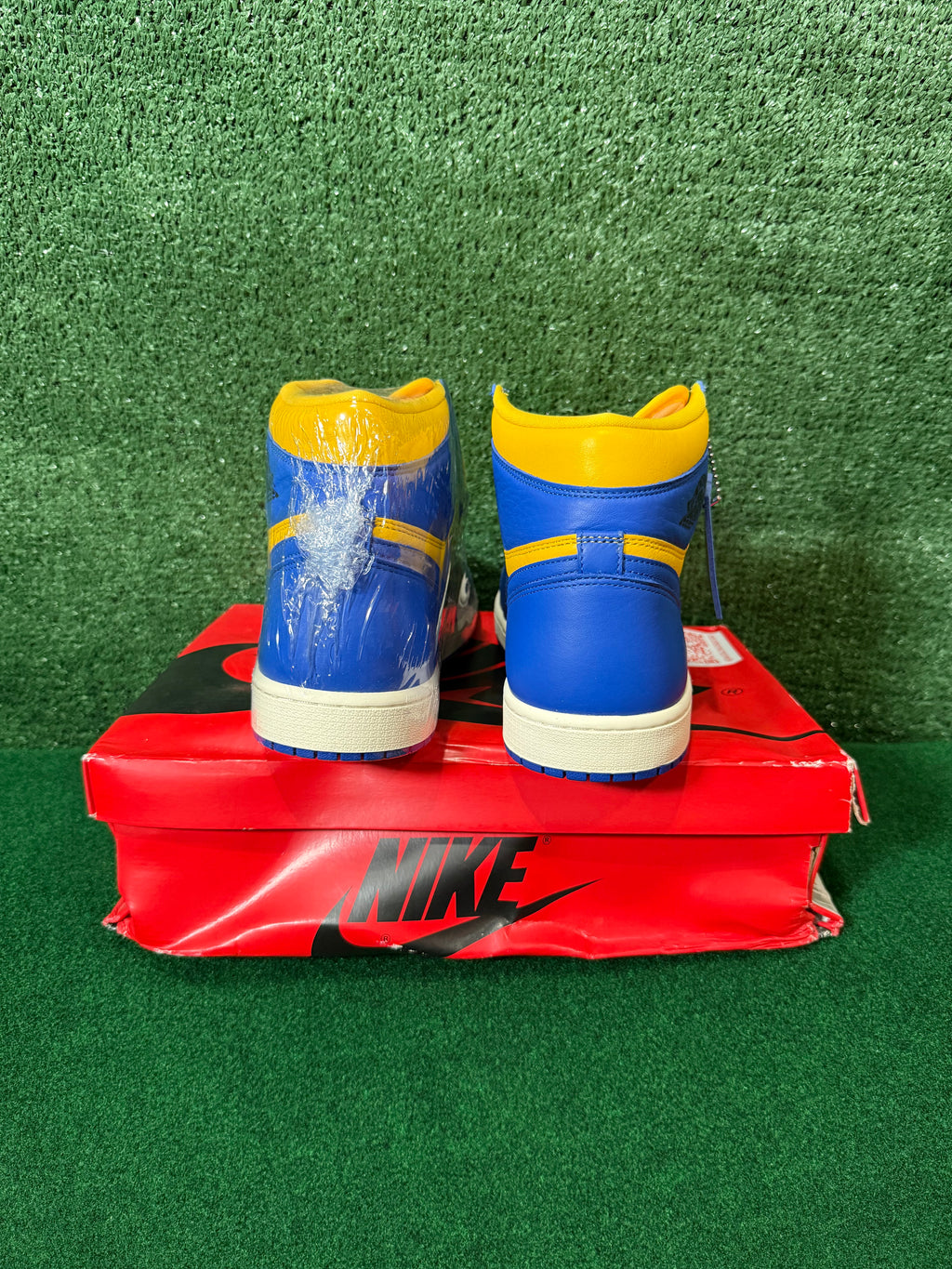 JORDAN 1 RETRO HIGH OG ‘REVERSE LANEY’ (WOMEN’S)