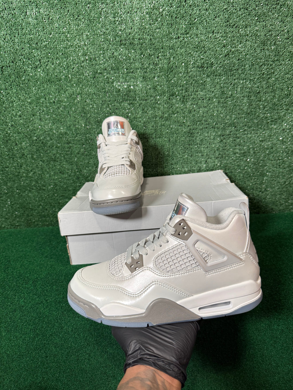 JORDAN 4 RERTO GS ‘PHOTON DUST BLUE CHILL’