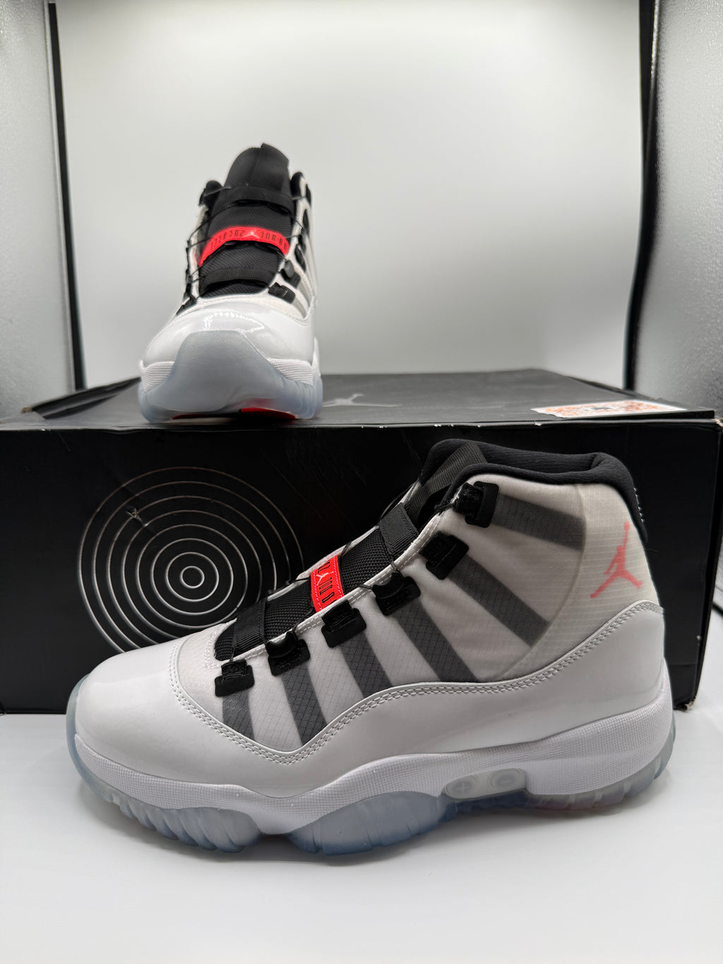 Air Jordan 11 adapt “white”