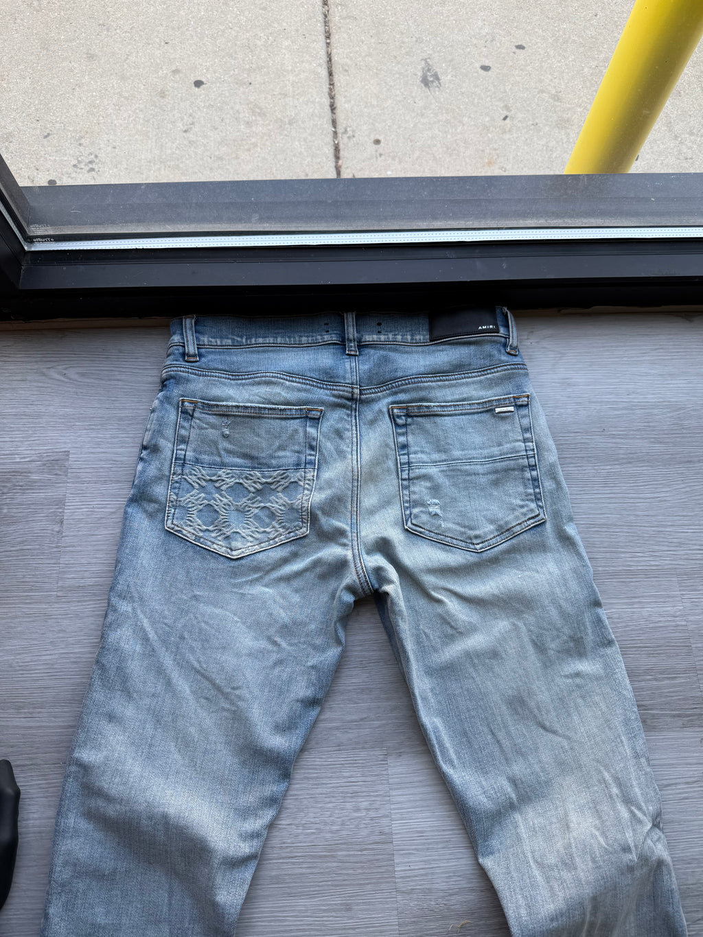 Amiri denim jeans/ Amiri embroidered