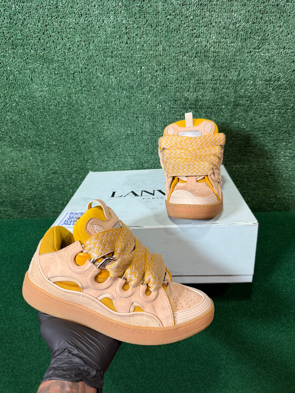 LANVIN EXCLUSIVE BEIGE & YELLOW CURB SNEAKER