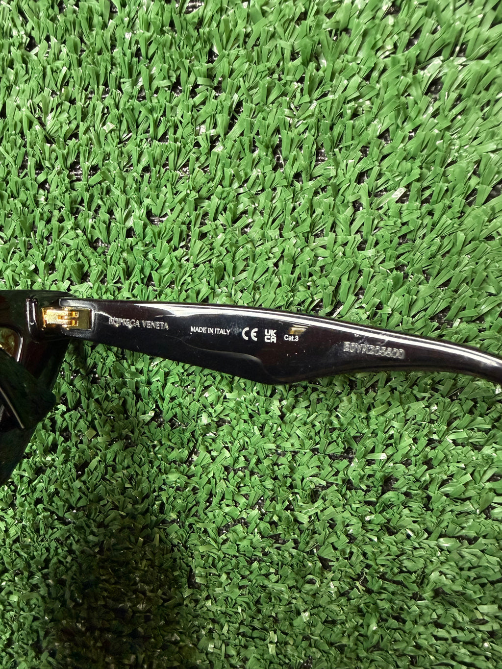 BOTTEGA VENETA BV1101S BLACK/GREY (001) SUNGLASSES