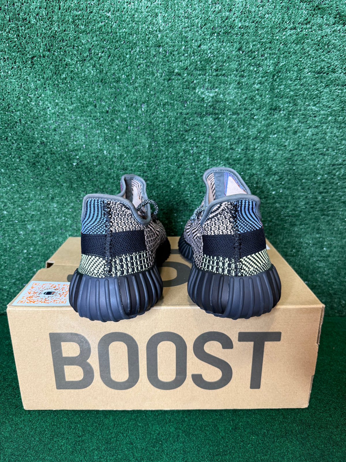 Adidas Yeezy boost 350 v2 “yecheil” (non-reflective)