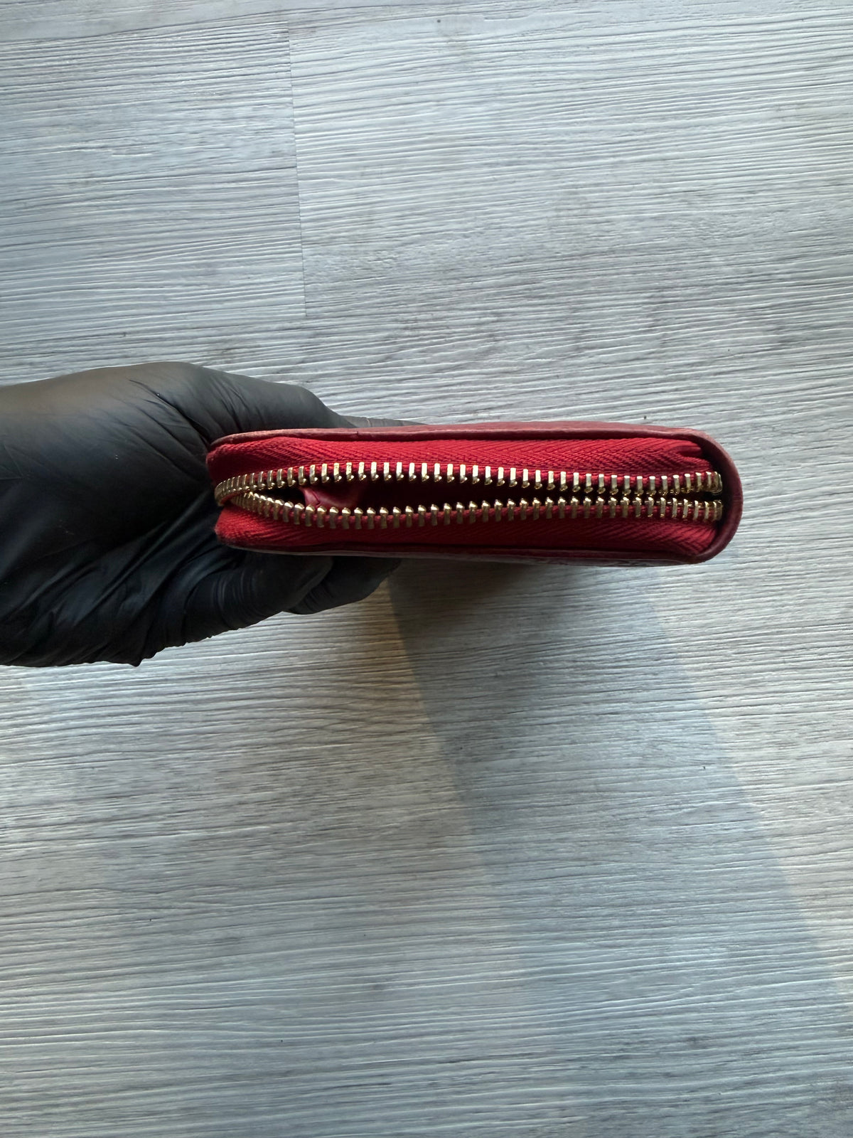 Gucci micro guccissima red gucci gg zip clutch