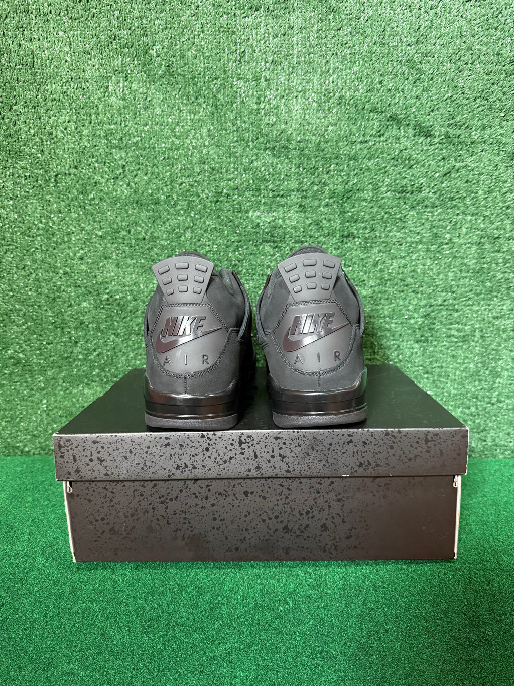 Jordan 4 RETRO BLACK CAT (2025)