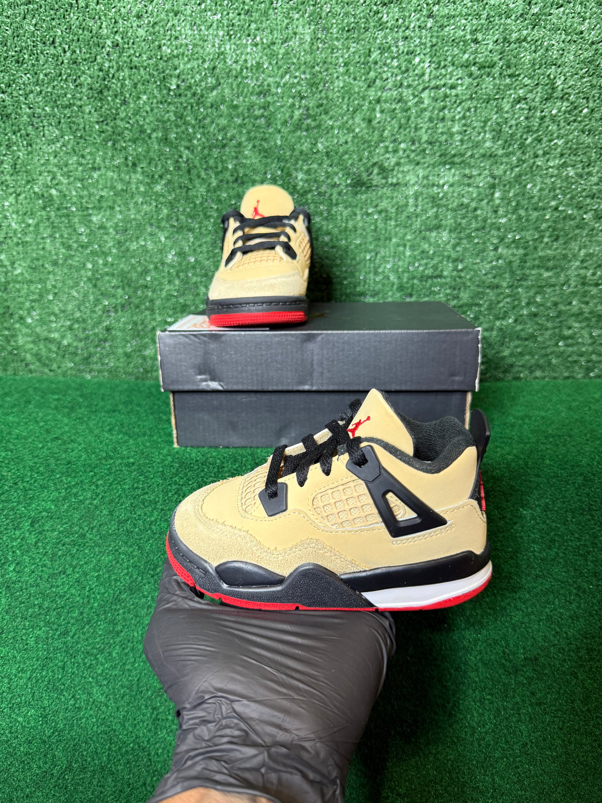 Air Jordan 4 retro “pizza”