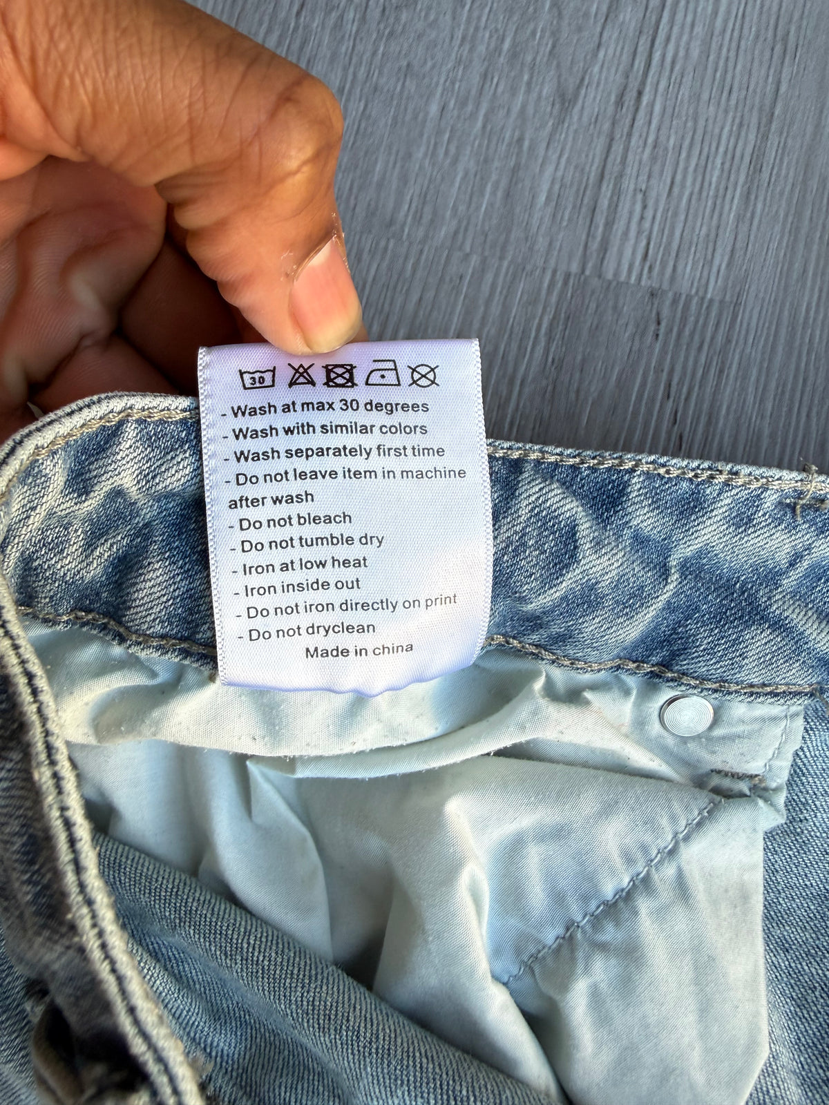 serenade Distressed blue jeans