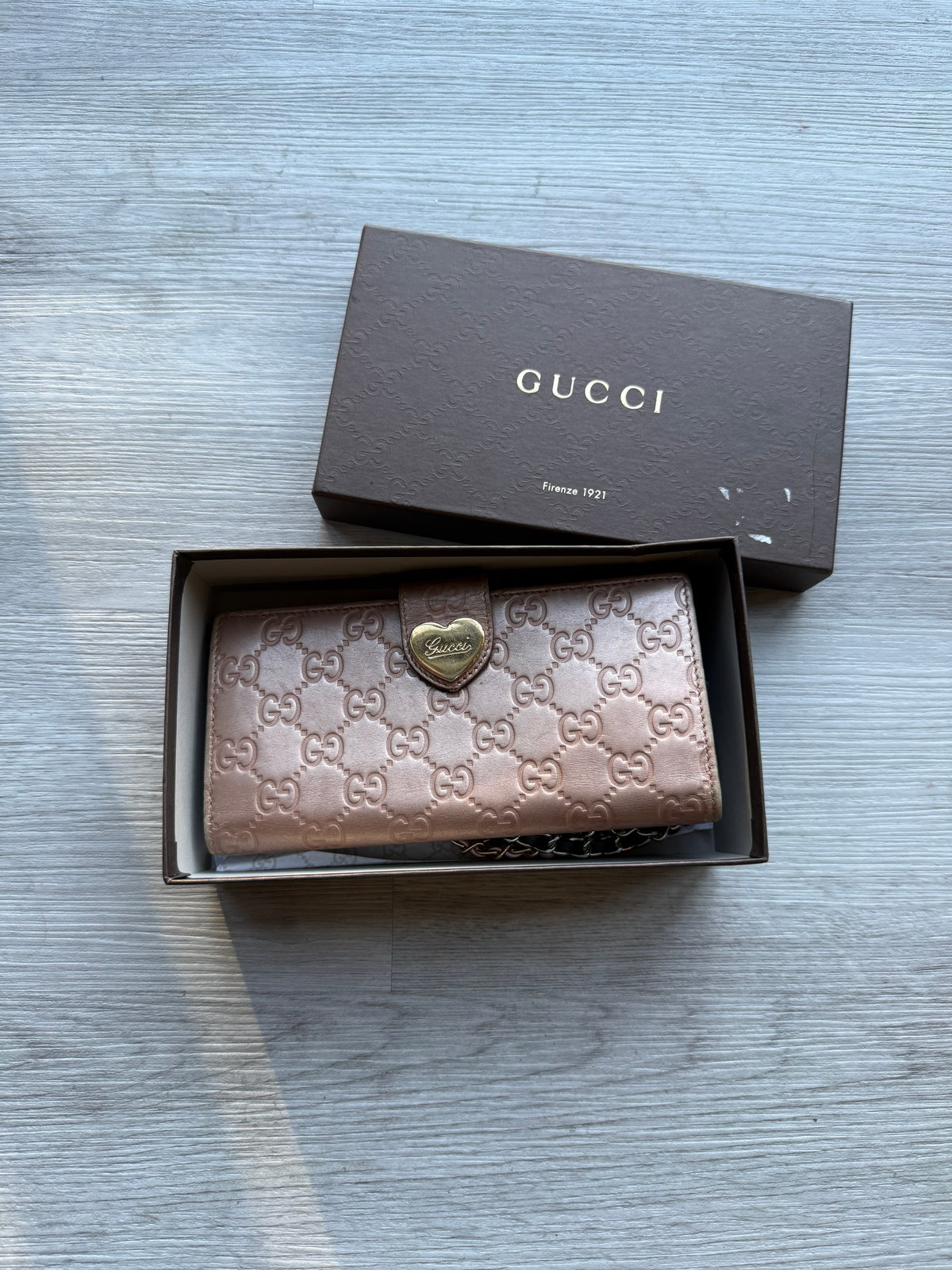 Gucci guccissima leather heart continental wallet