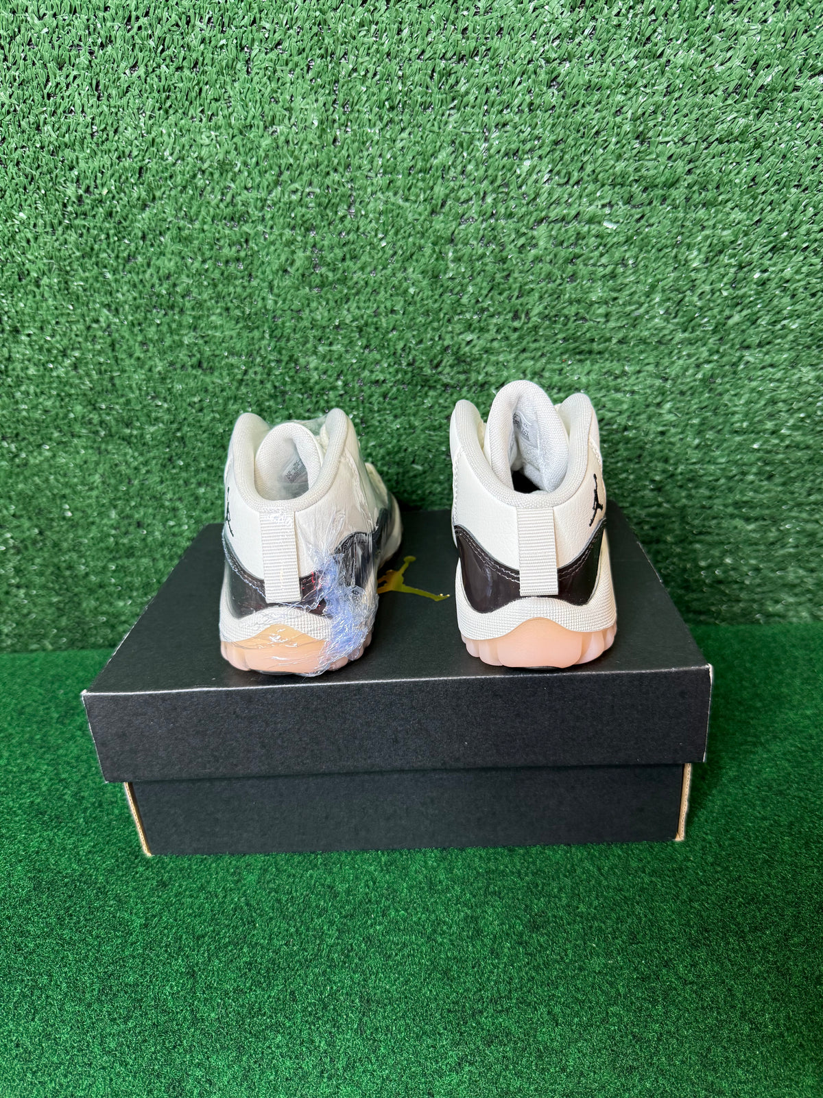 Jordan 11 retro ‘Neapolitan’ (TD)