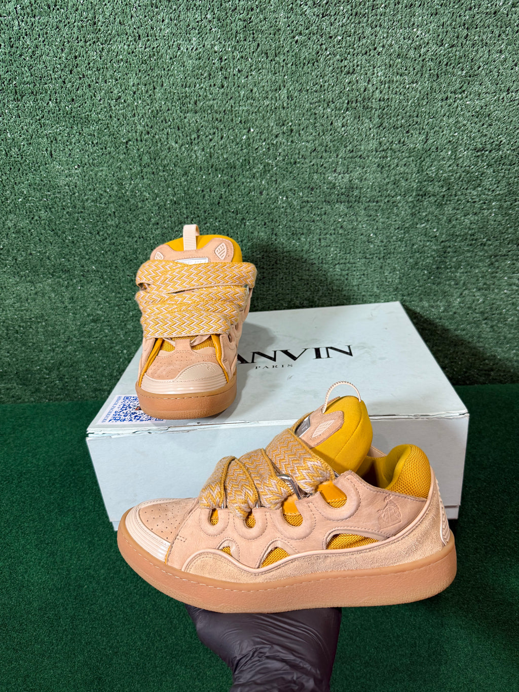 LANVIN EXCLUSIVE BEIGE & YELLOW CURB SNEAKER