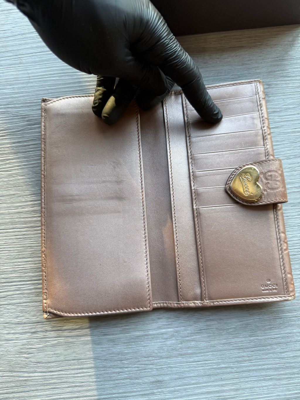 Gucci guccissima leather heart continental wallet