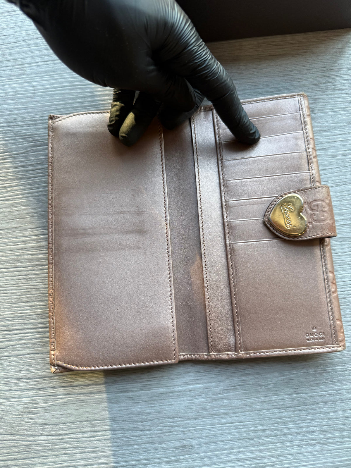 Gucci guccissima leather heart continental wallet