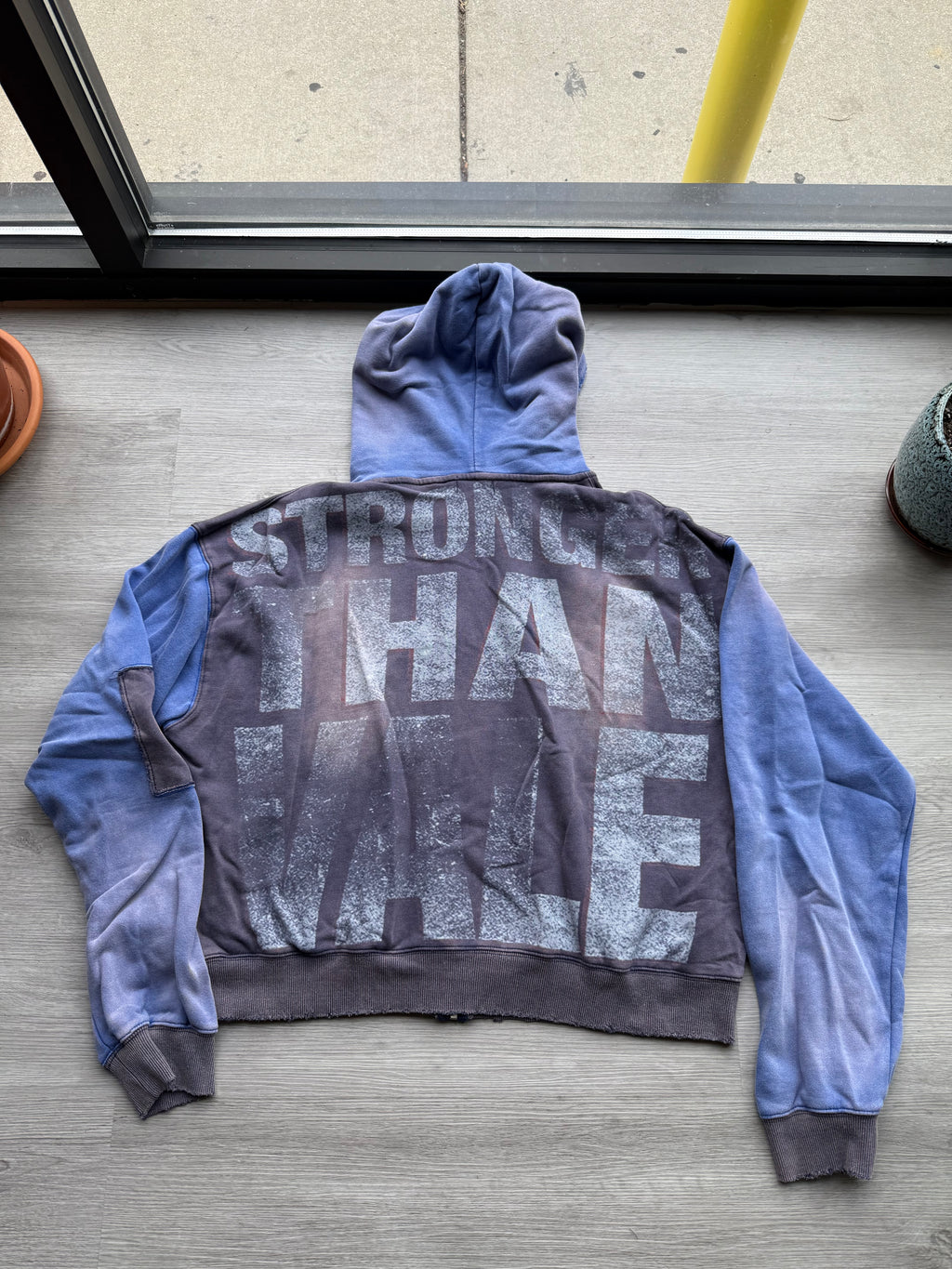 Vale Forever Queen Zip Up Hoodie