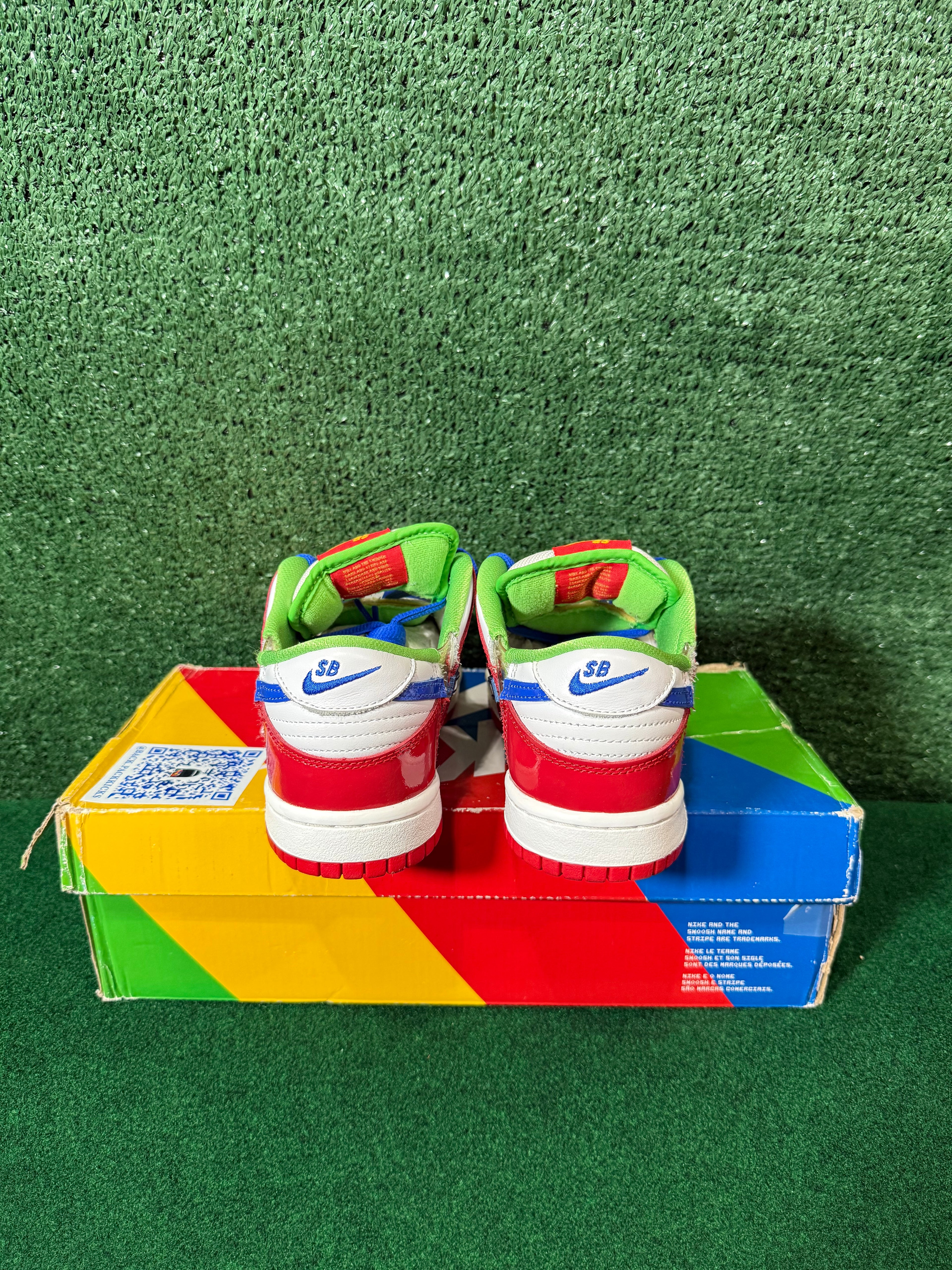NIKE SB DUNK LOW SANDY BODECKER