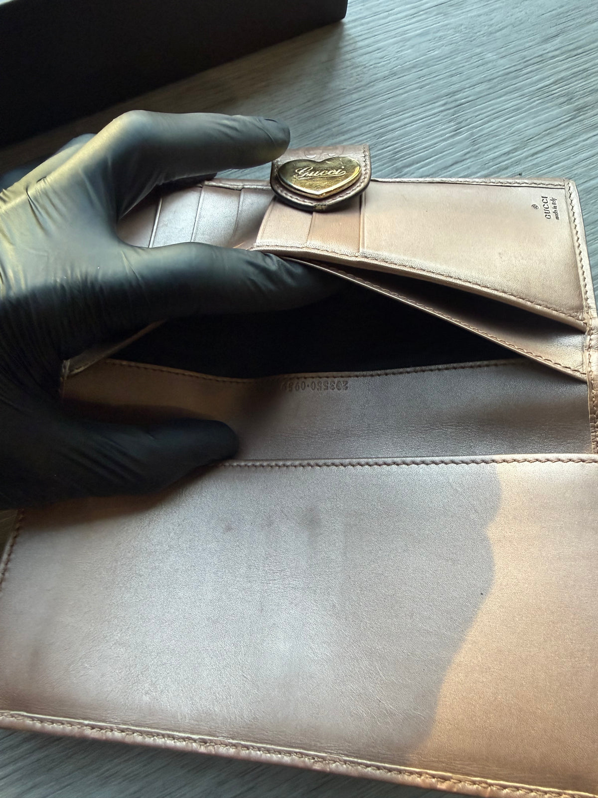 Gucci guccissima leather heart continental wallet