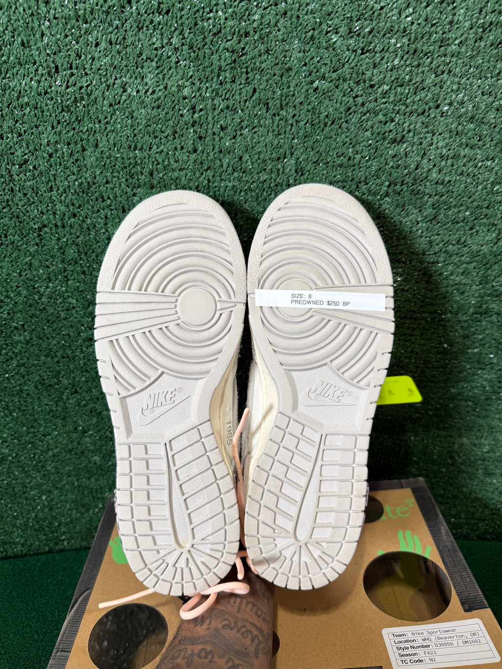 NIKE DUNK LOW OFF- WHITE LOT 12